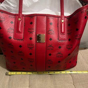 MCM Large Reversible Tote (Red)